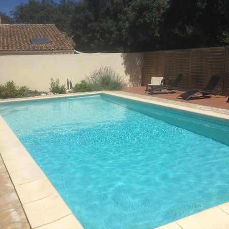 Вілла A L'Est D'Uzes Saint-Siffret Екстер'єр фото
