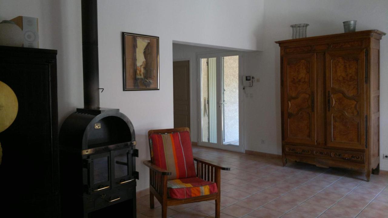 Вілла A L'Est D'Uzes Saint-Siffret Номер фото