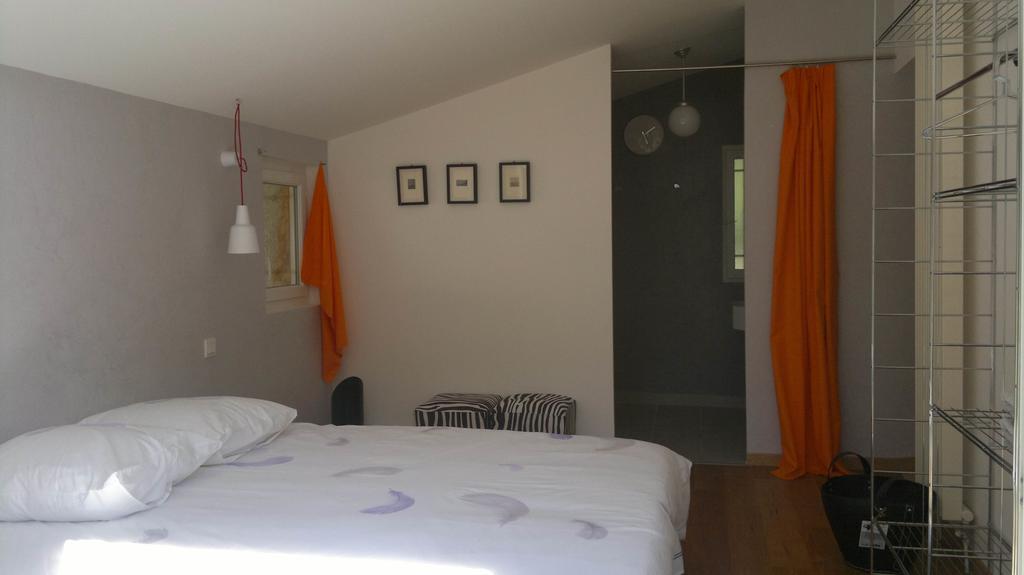 Вілла A L'Est D'Uzes Saint-Siffret Номер фото